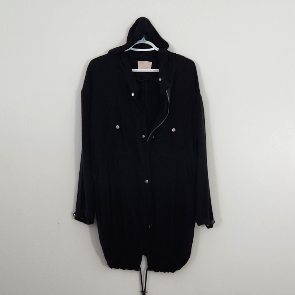 Love Tree Black Hooded Light Jacket size Large